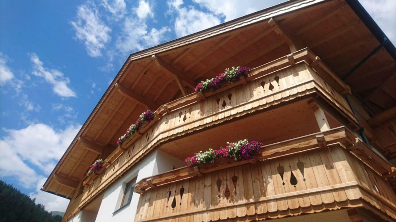 Buttererhof-Apartments Fulpmes Exterior foto